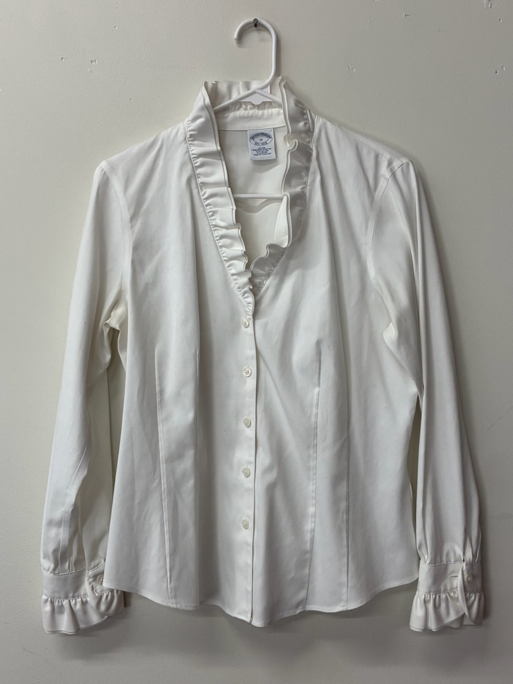 Brook’s brother’s White Ruffled V-Neck Button-Down Women's Top pirate